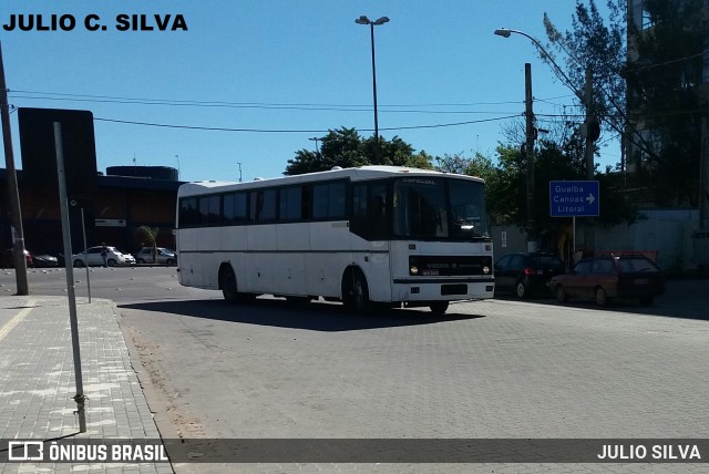 Ônibus Particulares 3680 na cidade de Porto Alegre, Rio Grande do Sul, Brasil, por JULIO SILVA. Número da foto: #10398252.
