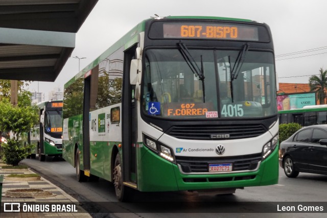 Integração Transportes 4015 na cidade de Cuiabá, Mato Grosso, Brasil, por Leon Gomes. Número da foto: #10398036.