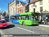 Stagecoach 33183 na cidade de Bedford, Bedfordshire, Inglaterra, por Donald Hudson. ID da foto: :id.