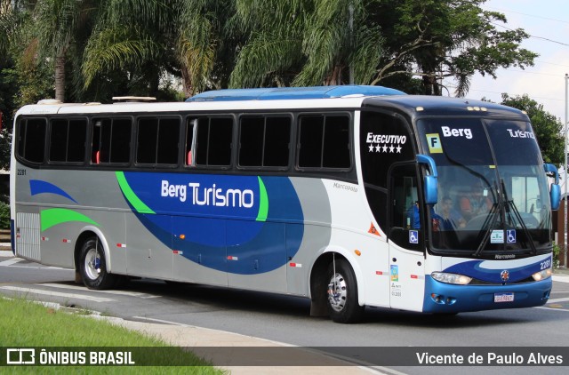 Berg Turismo 2281 na cidade de São Paulo, São Paulo, Brasil, por Vicente de Paulo Alves. ID da foto: 10401798.