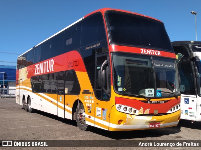 Zenitur 2000 na cidade de Porto Alegre, Rio Grande do Sul, Brasil, por André Lourenço de Freitas. Número da foto: #10404005.
