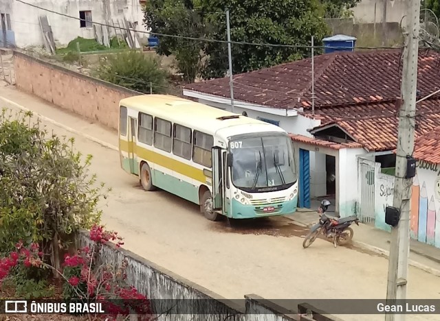 Transporte Matos 807 na cidade de Ataléia, Minas Gerais, Brasil, por Gean Lucas. ID da foto: 10406437.