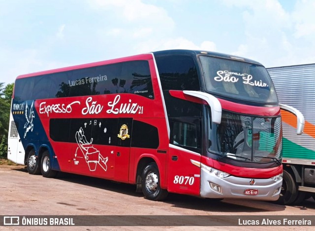 Expresso São Luiz 8070 na cidade de Santa Rita de Minas, Minas Gerais, Brasil, por Lucas Alves Ferreira. ID da foto: 10416519.