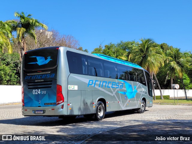Viação Princesa dos Inhamuns 212 na cidade de Fortaleza, Ceará, Brasil, por João victor Braz. Número da foto: #10415280.