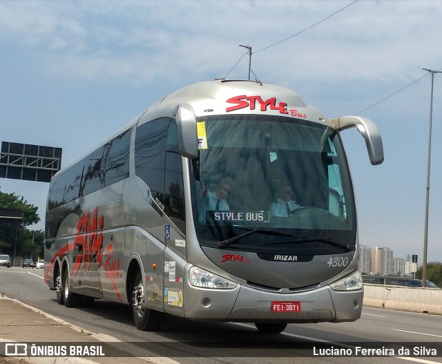 Style Bus 4300 na cidade de São Paulo, São Paulo, Brasil, por Luciano Ferreira da Silva. ID da foto: 10419080.