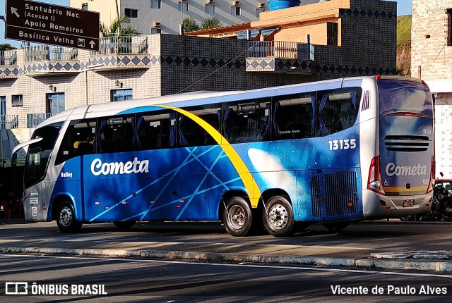 Viação Cometa 13135 na cidade de Aparecida, São Paulo, Brasil, por Vicente de Paulo Alves. ID da foto: 10419414.