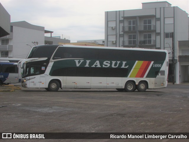 Viasul - Auto Viação Venâncio Aires 14000 na cidade de Santa Cruz do Sul, Rio Grande do Sul, Brasil, por Ricardo Manoel Limberger Carvalho. ID da foto: 10421642.