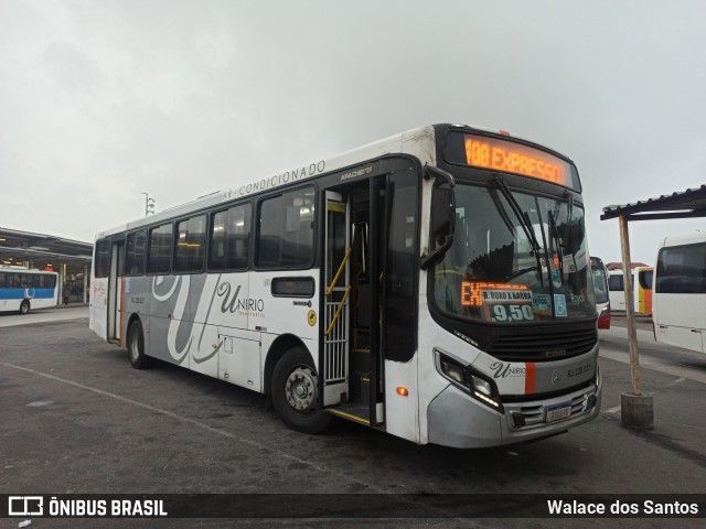 UniRio Transportes RJ 228.037 na cidade de Rio de Janeiro, Rio de Janeiro, Brasil, por Walace dos Santos. Número da foto: #10426050.