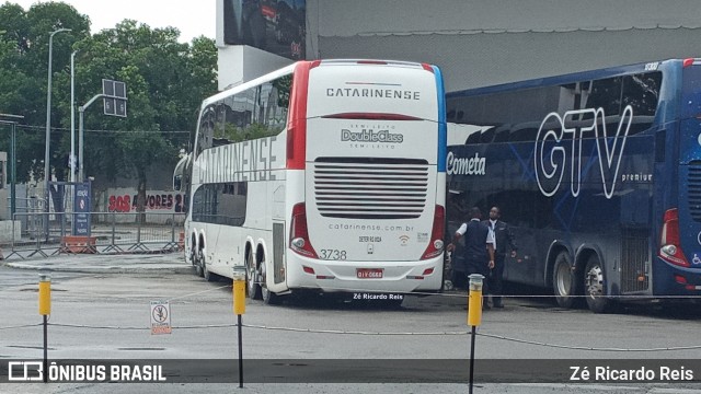 Auto Viação Catarinense 3738 na cidade de Rio de Janeiro, Rio de Janeiro, Brasil, por Zé Ricardo Reis. ID da foto: 10424712.