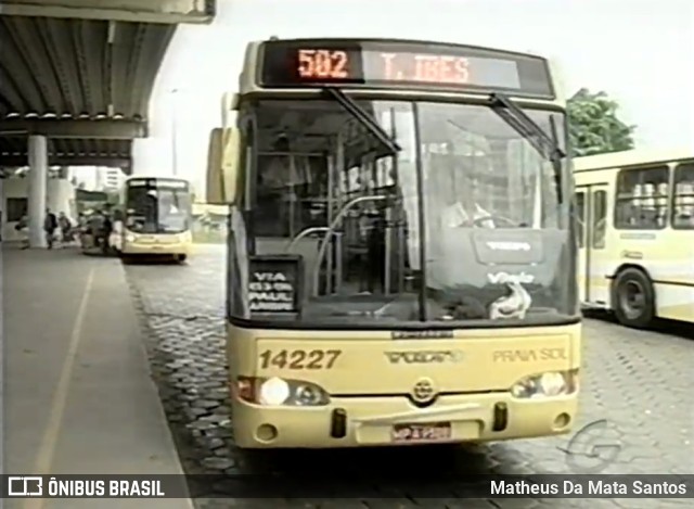 Viação Praia Sol 14227 na cidade de Serra, Espírito Santo, Brasil, por Matheus Da Mata Santos. Número da foto: #10425562.