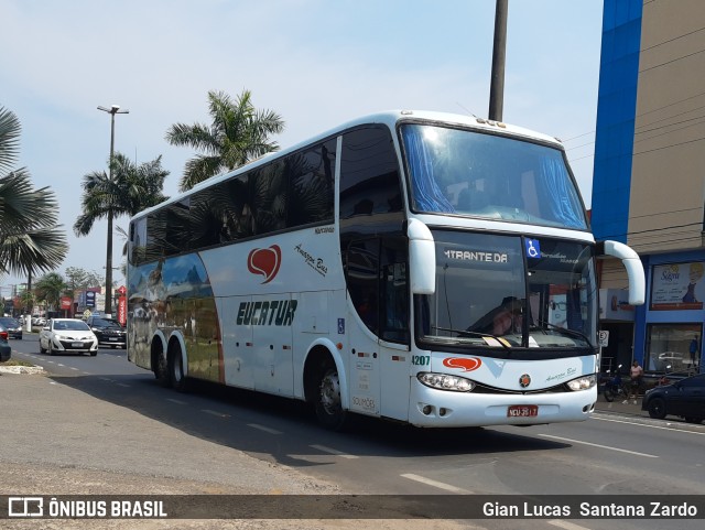 Eucatur - Empresa União Cascavel de Transportes e Turismo 4207 na cidade de Ji-Paraná, Rondônia, Brasil, por Gian Lucas  Santana Zardo. ID da foto: 10430212.