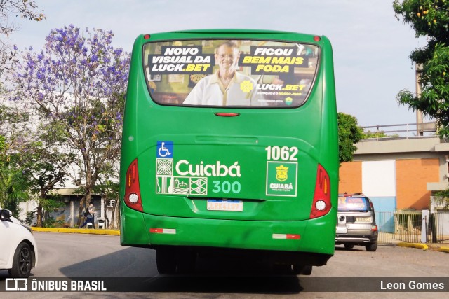 Viação Paraense Cuiabá Transportes 1062 na cidade de Cuiabá, Mato Grosso, Brasil, por Leon Gomes. Número da foto: #10430090.