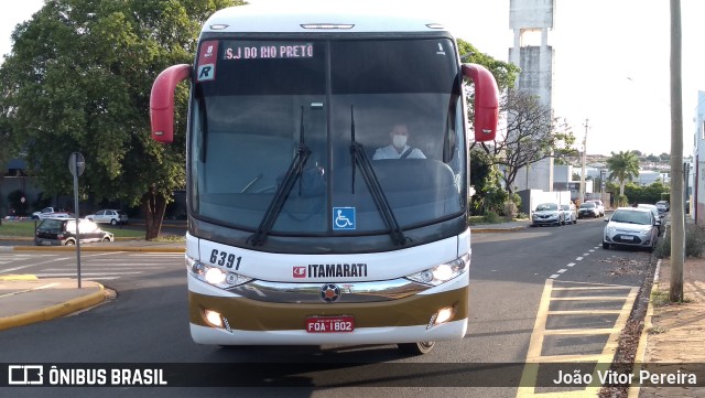 Expresso Itamarati 6391 na cidade de Fernandópolis, São Paulo, Brasil, por João Vitor Pereira. Número da foto: #10427891.