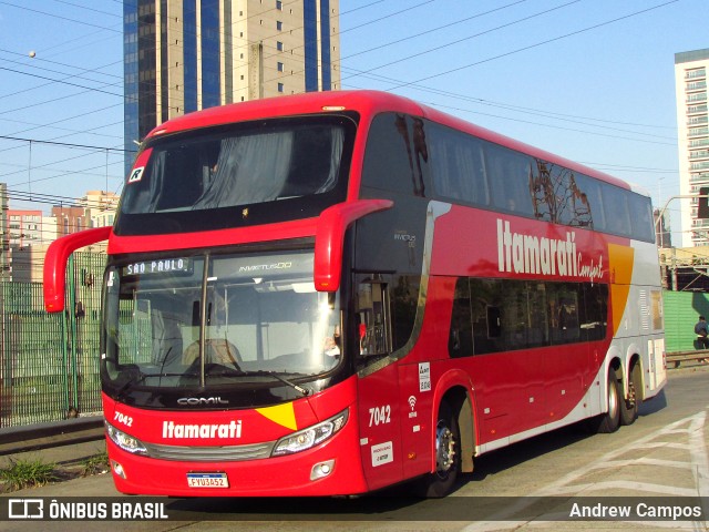 Expresso Itamarati 7042 na cidade de São Paulo, São Paulo, Brasil, por Andrew Campos. Número da foto: #10343666.