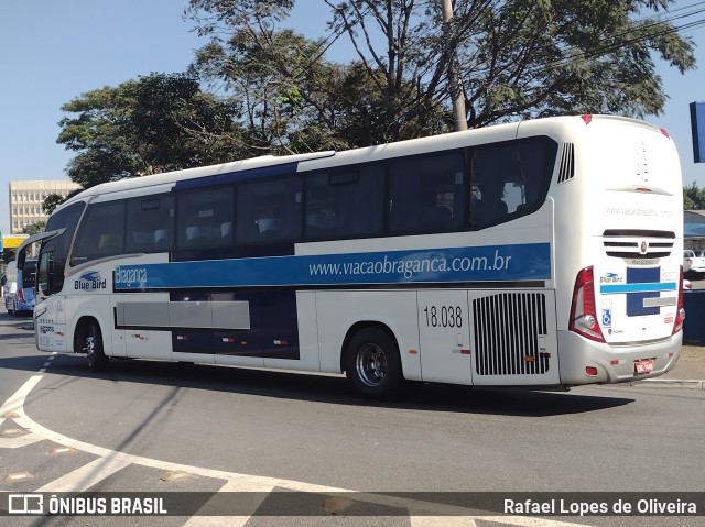 Auto Viação Bragança 18038 na cidade de São Paulo, São Paulo, Brasil, por Rafael Lopes de Oliveira. ID da foto: 10342420.