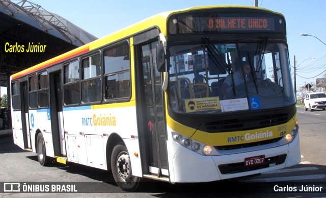 HP Transportes Coletivos 20452 na cidade de Aparecida de Goiânia, Goiás, Brasil, por Carlos Júnior. Número da foto: #10342851.