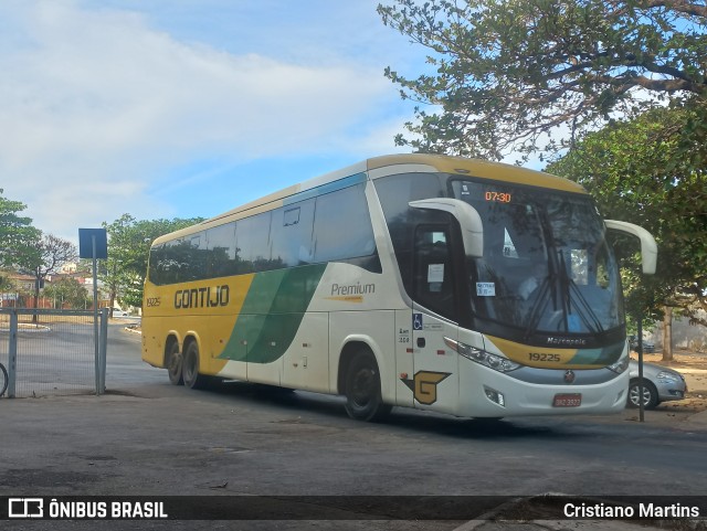 Empresa Gontijo de Transportes 19255 na cidade de Montes Claros, Minas Gerais, Brasil, por Cristiano Martins. ID da foto: 10431405.