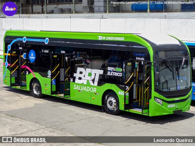 BRT Salvador 40004 na cidade de Salvador, Bahia, Brasil, por Leonardo Queiroz. Número da foto: #10431489.