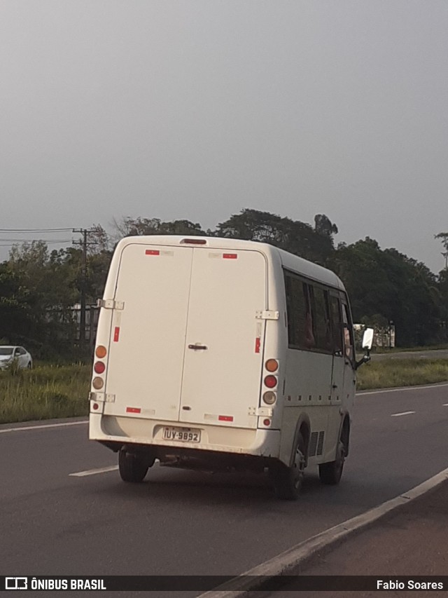 Ônibus Particulares 9892 na cidade de Benevides, Pará, Brasil, por Fabio Soares. ID da foto: 10430993.