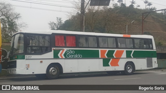 Ônibus Particulares 5317 na cidade de Brasil, por Rogerio Soria. Número da foto: #10431079.