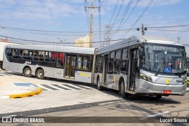 Lirabus 1540 na cidade de Taboão da Serra, São Paulo, Brasil, por Lucas Sousa. ID da foto: 10344533.