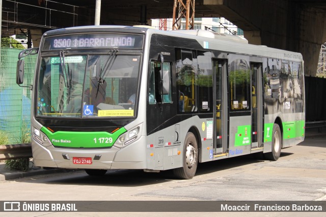 Viação Santa Brígida 1 1729 na cidade de São Paulo, São Paulo, Brasil, por Moaccir  Francisco Barboza. Número da foto: #10349212.