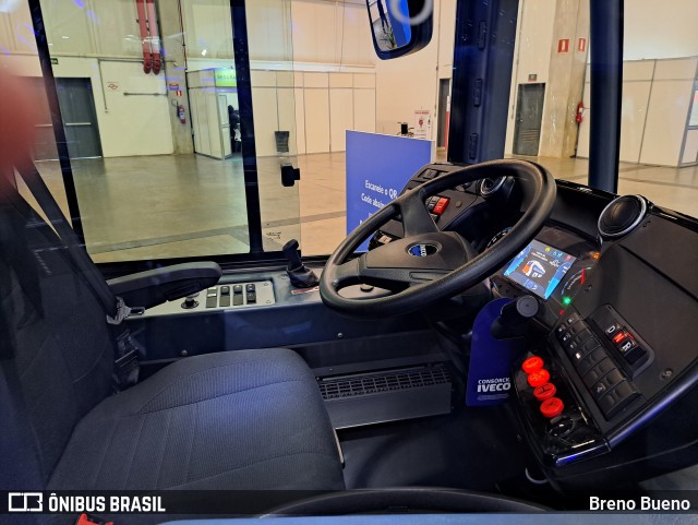 Iveco IVECO E-WAY na cidade de São Paulo, São Paulo, Brasil, por Breno Bueno. Número da foto: #10347948.