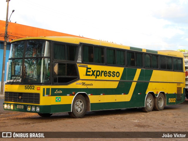 Ônibus Particulares 5002 na cidade de Teresina, Piauí, Brasil, por João Victor. ID da foto: 10351223.