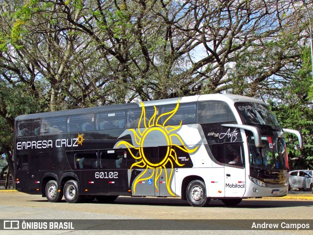 Empresa Cruz 60102 na cidade de São Paulo, São Paulo, Brasil, por Andrew Campos. Número da foto: #10350052.