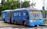 Mobi Rio E13407C na cidade de Rio de Janeiro, Rio de Janeiro, Brasil, por Leandro Machado de Castro. Número da foto: #:id.