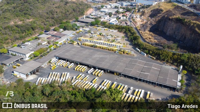 Empresa Gontijo de Transportes Garagem Matriz na cidade de Belo Horizonte, Minas Gerais, Brasil, por Tiago Aredes. ID da foto: 10353719.