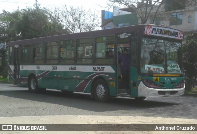 Empresa de Transportes Santa Luzmila S.A. - ETSLUSA 16 na cidade de Comas, Lima, Lima Metropolitana, Peru, por Anthonel Cruzado. ID da foto: 10353464.