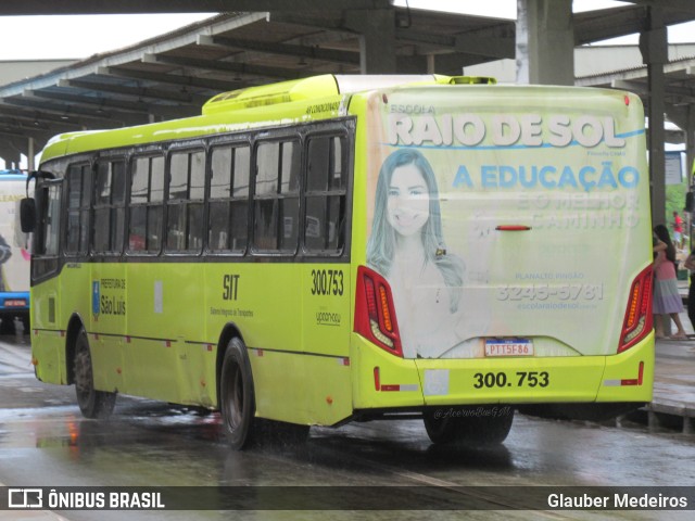 Planeta Transportes 300.753 na cidade de São Luís, Maranhão, Brasil, por Glauber Medeiros. Número da foto: #10352790.