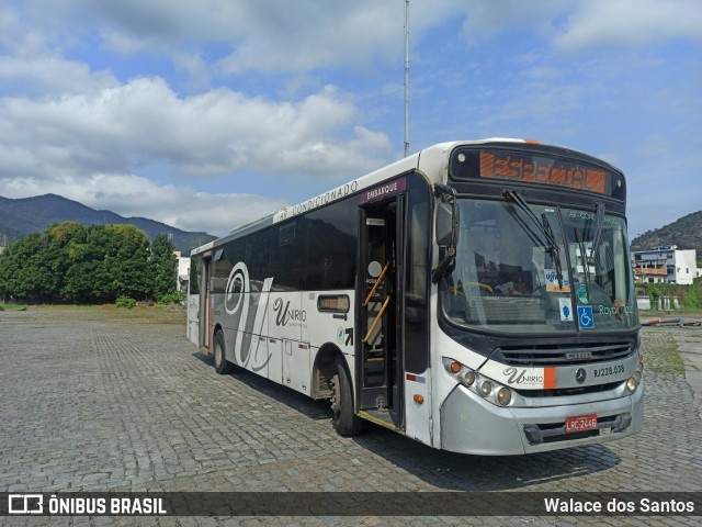 UniRio Transportes RJ 228.038 na cidade de Rio de Janeiro, Rio de Janeiro, Brasil, por Walace dos Santos. ID da foto: 10353833.