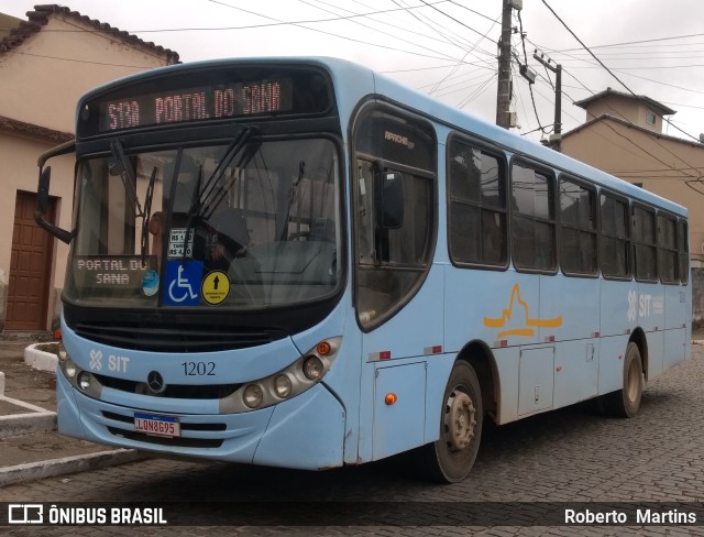 SIT Macaé Transportes 1202 na cidade de Macaé, Rio de Janeiro, Brasil, por Roberto  Martins. ID da foto: 10358424.