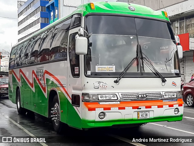 Transportes RESA 00 na cidade de Catedral, San José, San José, Costa Rica, por Andrés Martínez Rodríguez. ID da foto: 10357683.