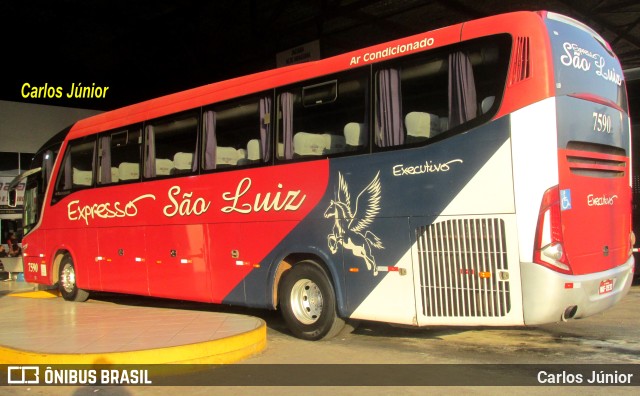 Expresso São Luiz 7590 na cidade de Goiânia, Goiás, Brasil, por Carlos Júnior. Número da foto: #10356939.
