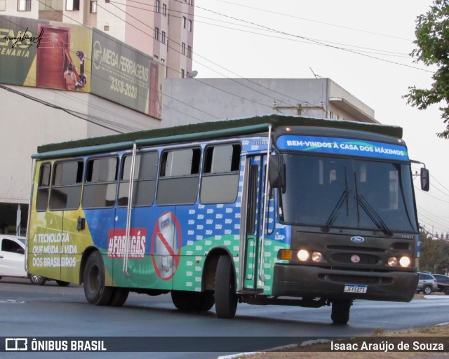 Ônibus Particulares 5D71 na cidade de Samambaia, Distrito Federal, Brasil, por Isaac Araújo de Souza. Número da foto: #10361502.
