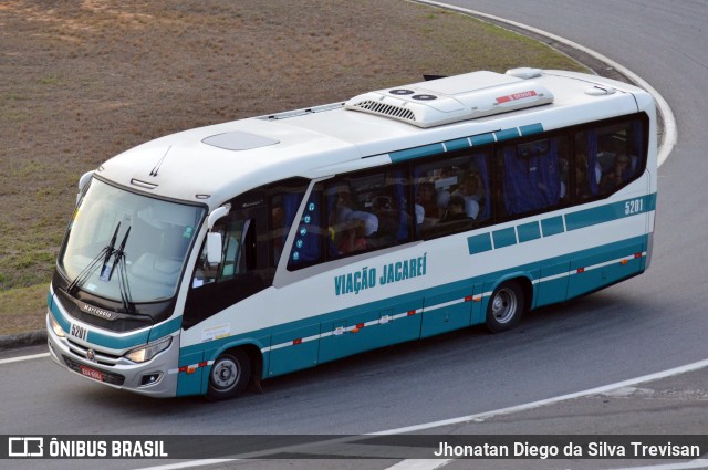 Viação Jacareí 5201 na cidade de Lavrinhas, São Paulo, Brasil, por Jhonatan Diego da Silva Trevisan. Número da foto: #10364053.