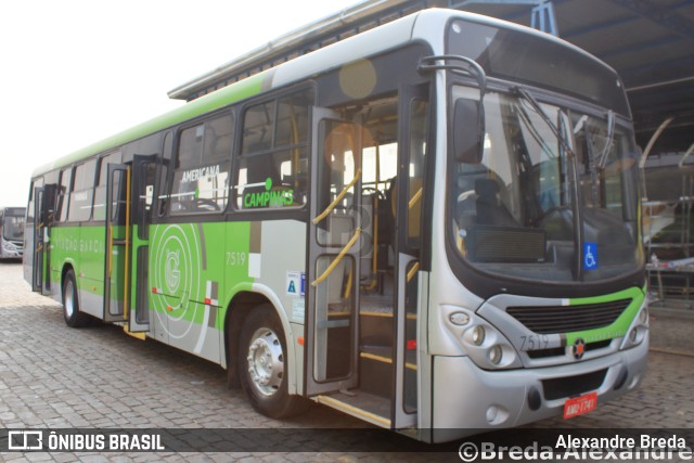 Viação Garcia 7519 na cidade de Londrina, Paraná, Brasil, por Alexandre Breda. Número da foto: #10362599.