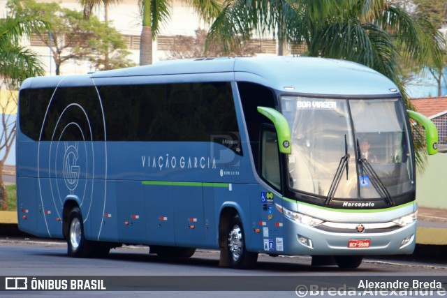 Viação Garcia 8275 na cidade de Londrina, Paraná, Brasil, por Alexandre Breda. Número da foto: #10362705.