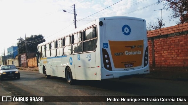 HP Transportes Coletivos 20498 na cidade de Aparecida de Goiânia, Goiás, Brasil, por Pedro Henrique Eufrasio Correia Dias. Número da foto: #10362717.