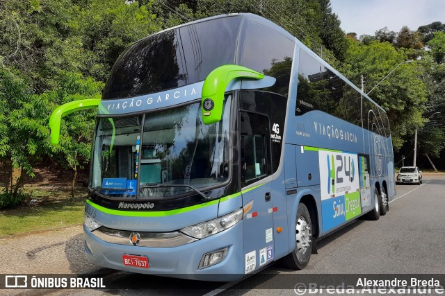 Viação Garcia 8575 na cidade de Curitiba, Paraná, Brasil, por Alexandre Breda. Número da foto: #10362709.