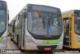 Viação Garcia 8915 na cidade de Londrina, Paraná, Brasil, por Alexandre Breda. Número da foto: #:id.